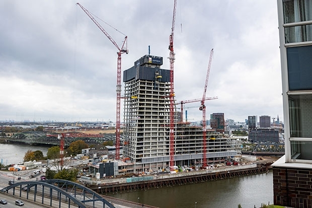 Elbtower-Baustelle im Hamburger Hafen